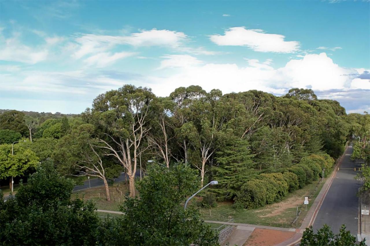 Glebe Park 108 Canberra City Act ภายนอก รูปภาพ